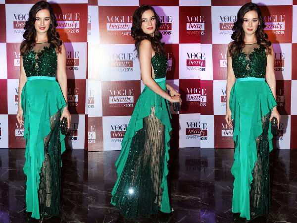 22-1437543431-evelyn-sharma-vogue-beauty-awards-1