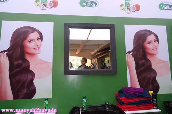 Dabur Vatika , Indiblogger, Champi, Hair Oil, Frizzy Hair, Frizz Free, Fashion blogger, Beauty