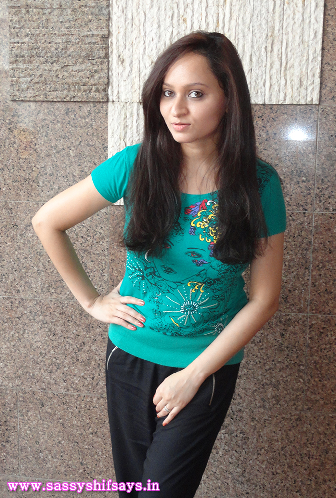 Dabur Vatika , Indiblogger, Champi, Hair Oil, Frizzy Hair, Frizz Free, Fashion blogger, Beauty