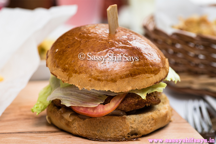 Chicken Schnitzel Burger – Shamiana Restaurant, Taj Mahal Hotel, Colaba